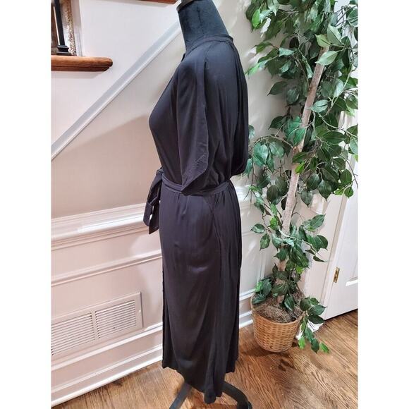 H&M Women's Solid Black 100% Viscose Half Sleeve Knee Length Dress Size Small - Picture 6 of 12